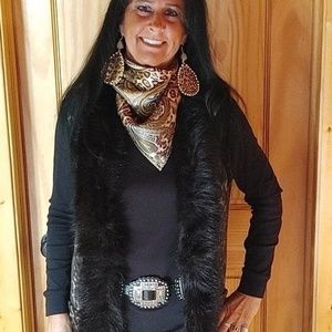 Meet your Posher, Laura